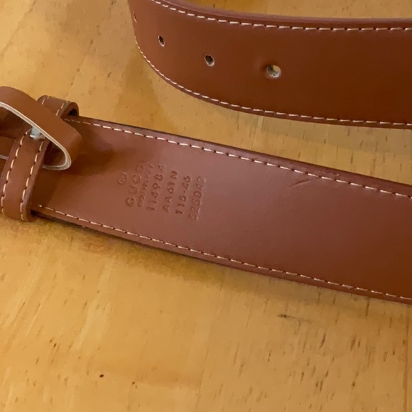 GucciBrown Leather Belt with Gold Buckle - Picture 5 of 8